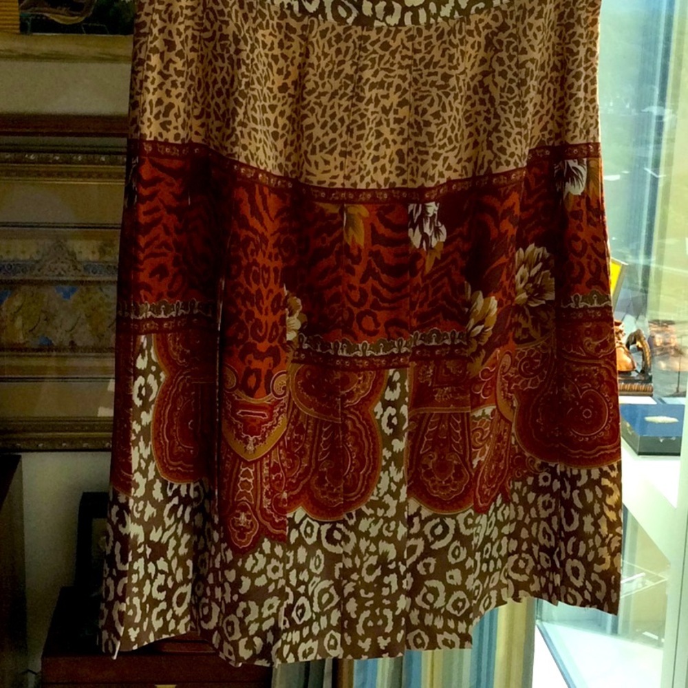 Pleated skirt in 100% silk
